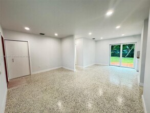 10760 SW 66th Dr in Miami, FL - Building Photo - Building Photo
