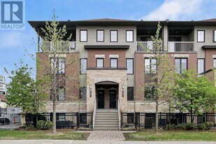 772 Chapman Mills Dr in Ottawa, ON - Building Photo