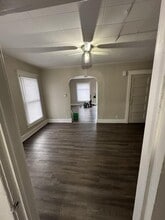 334 E Empire St in Freeport, IL - Building Photo - Building Photo