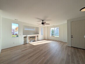 7644 Rushmore Ave NE in Lacey, WA - Building Photo - Building Photo