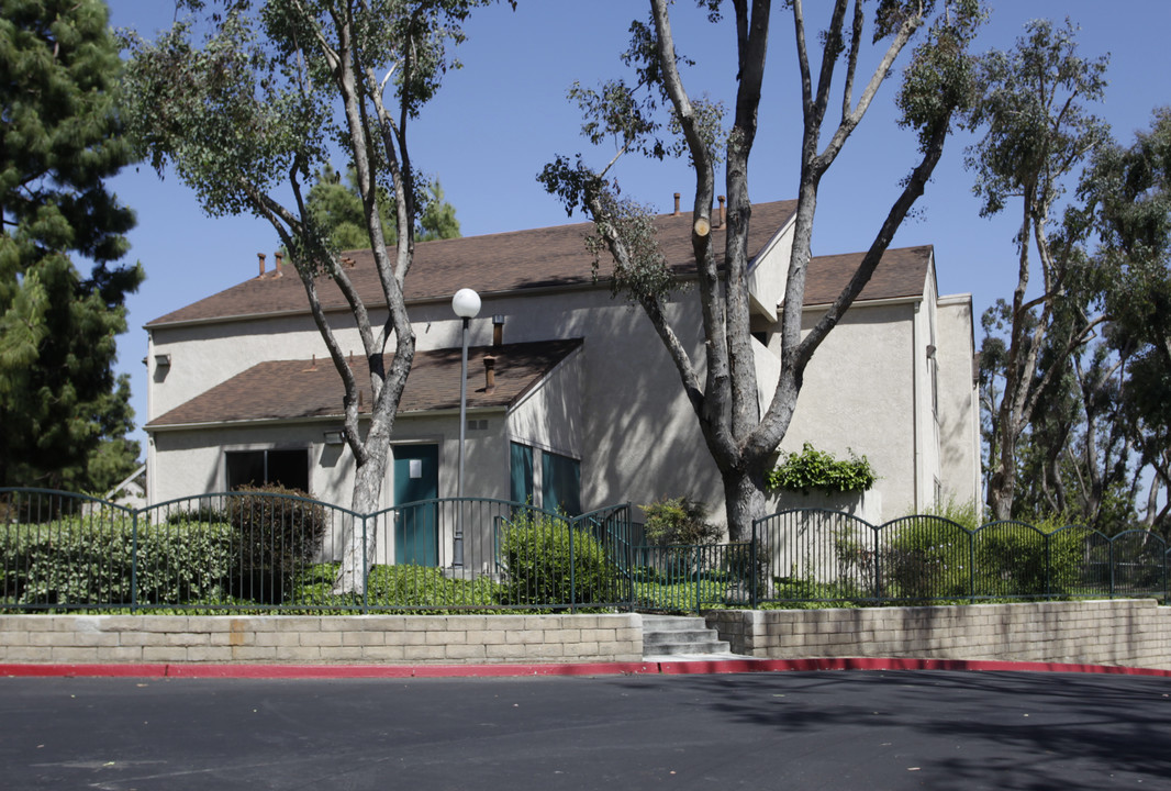 Alicia Park Apartments in Laguna Niguel, CA - Building Photo