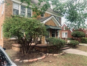 2609 NW 12th St in Oklahoma City, OK - Foto de edificio - Building Photo