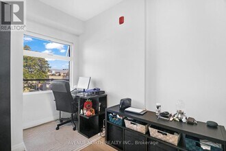 368 Tweedsmuir Ave in Ottawa, ON - Building Photo - Building Photo