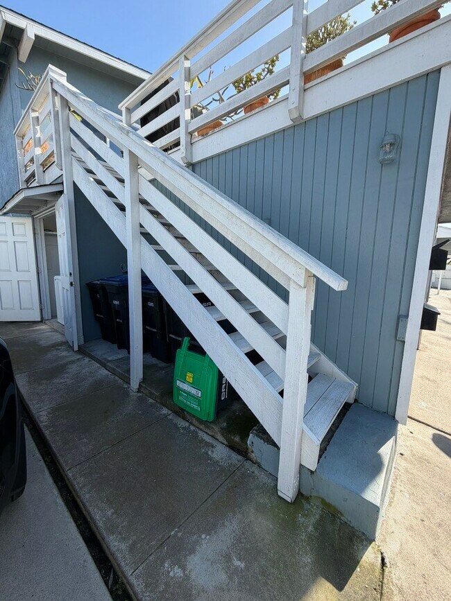 618 Clubhouse Ave in Newport Beach, CA - Building Photo - Building Photo