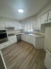 545 Stokes Ave in Braddock, PA - Building Photo - Building Photo