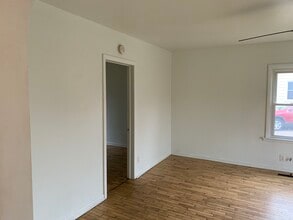 413 Kekoskee St, Unit 1 in Mayville, WI - Building Photo - Building Photo