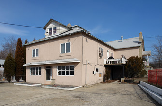 766 White Horse Pike in Atco, NJ - Foto de edificio - Building Photo