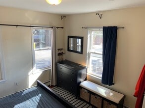93 Moore St, Unit 1 in Cambridge, MA - Building Photo - Building Photo