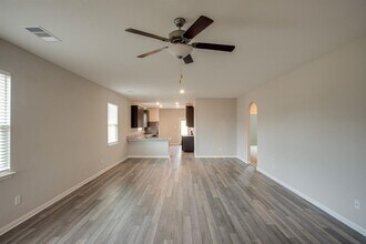 257 Mount Vernon Way in Liberty Hill, TX - Building Photo - Building Photo