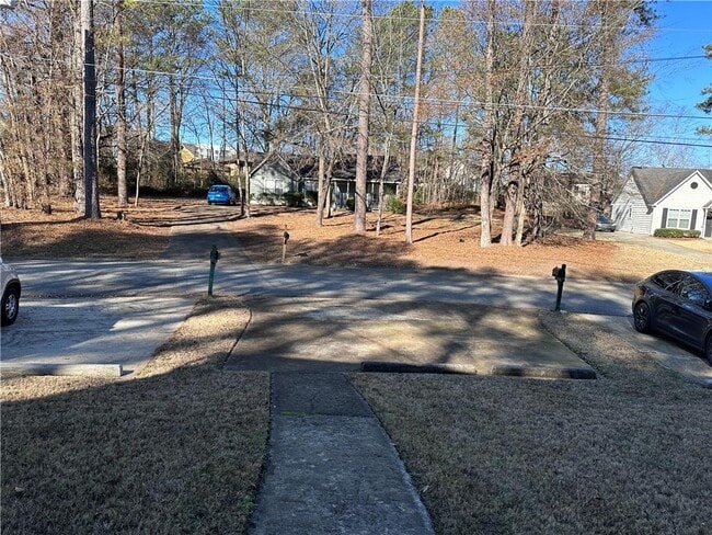 502 Oakwood Ct in Woodstock, GA - Building Photo - Building Photo