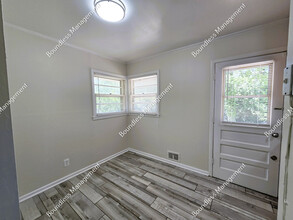 5689 Kite Dr in Forest Park, GA - Building Photo - Building Photo