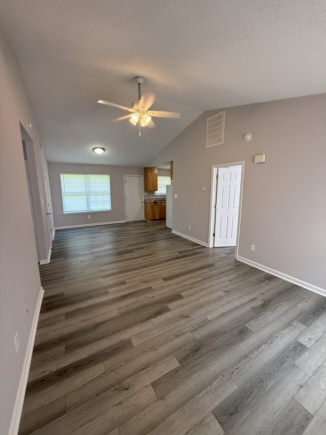 817 N Avon St in Gastonia, NC - Building Photo - Building Photo