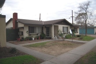 819 N Loara St in Anaheim, CA - Building Photo - Building Photo