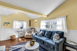 112 W Tide Way in Lavallette, NJ - Building Photo - Building Photo