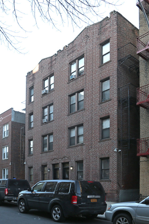 4314 41st St in Sunnyside, NY - Building Photo