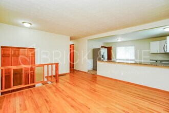 5034 Cryodon Blvd N in Columbus, OH - Building Photo - Building Photo