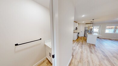 9528-9598 98 Ave in Grande Prairie, AB - Building Photo - Building Photo