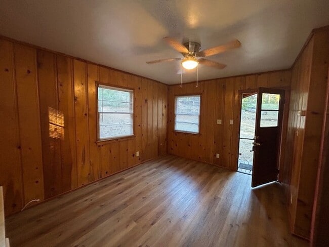 39981 Hillcrest Dr in Big Bear Lake, CA - Building Photo - Building Photo