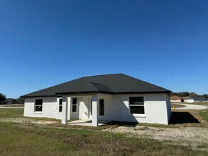 2711 SE 77th Ave in Bushnell, FL - Building Photo - Building Photo