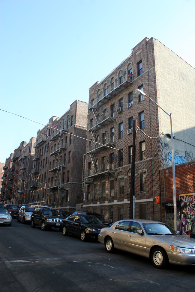 N & N Apartments in Bronx, NY - Building Photo - Building Photo