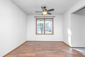 507 4th St NW in Altoona, IA - Building Photo - Building Photo