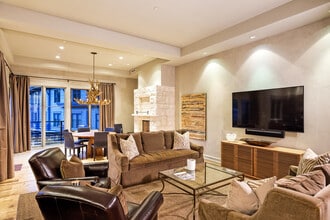 501 Rio Grande Pl in Aspen, CO - Building Photo - Building Photo