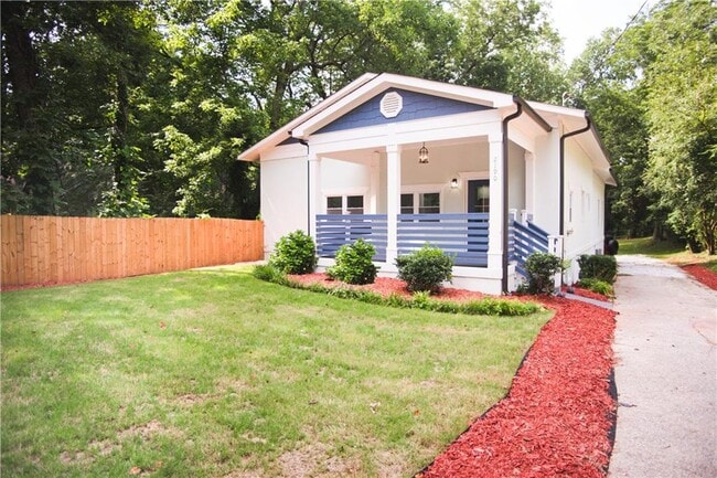 property at 2190 Memorial Dr SE
