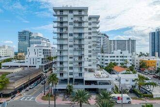 Clearview Towers in Miami Beach, FL - Building Photo - Building Photo