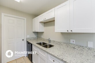 3206 51st St W in Lehigh Acres, FL - Foto de edificio - Building Photo