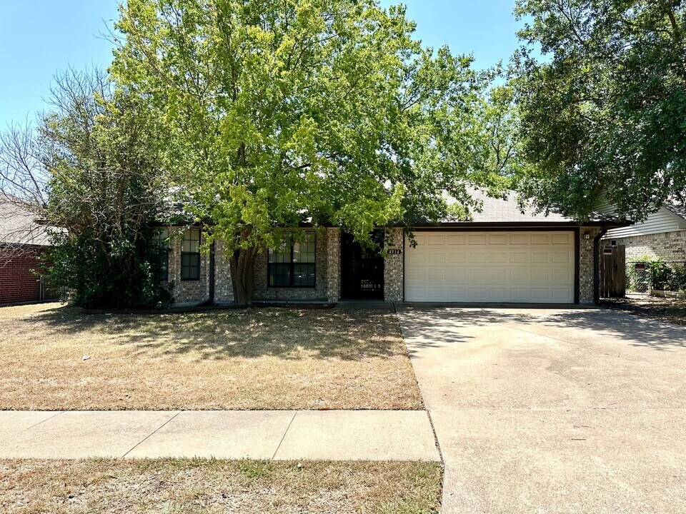 4914 Pepper Mill Hollow in Killeen, TX - Building Photo