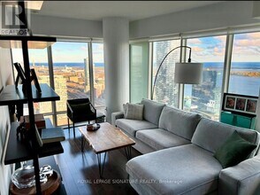 8 The Esplanade in Toronto, ON - Building Photo - Building Photo