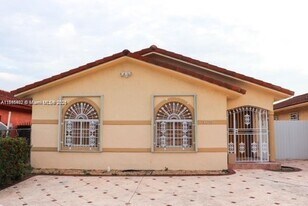 3170 W 78th St in Hialeah, FL - Building Photo