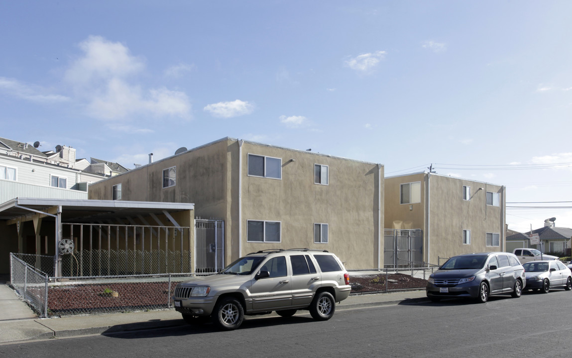 505 A St in Daly City, CA - Building Photo