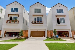 2516 Ohsfeldt St in Houston, TX - Building Photo