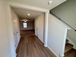 8429 Deerwood Rd in Charlotte, NC - Building Photo - Building Photo