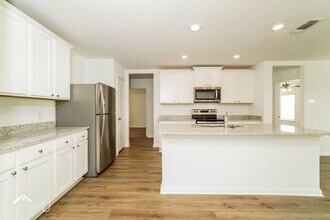 152 Scarborough Bnd in Jarrell, TX - Building Photo - Building Photo