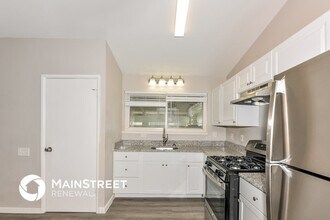 1545 Swan Dr in Florissant, MO - Building Photo - Building Photo