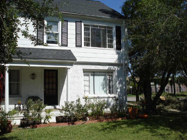 property at 1806 Vassar St