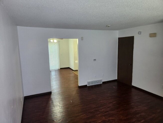 1229 McCormick St in Des Moines, IA - Building Photo - Building Photo