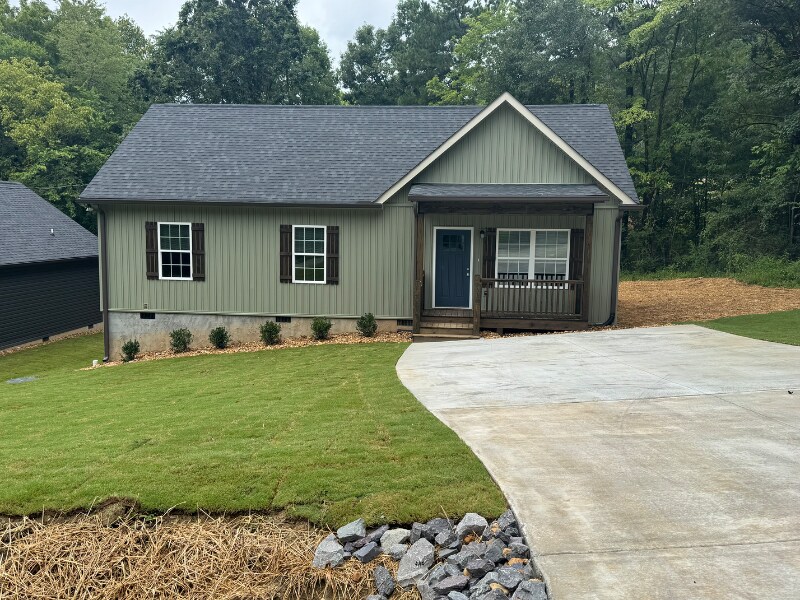 158 Drake Rd in Dalton, GA - Building Photo