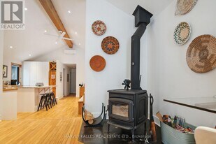 205 Beech St in Collingwood, ON - Building Photo