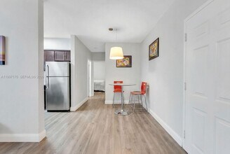 7334 Harding Ave in Miami Beach, FL - Building Photo - Building Photo