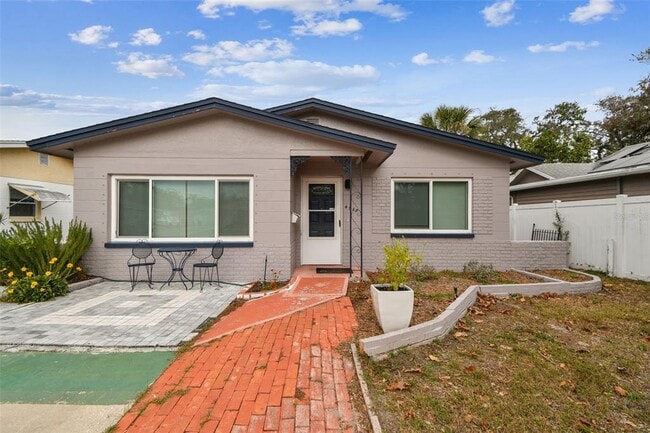 4535 33rd Ave N in St. Petersburg, FL - Building Photo - Building Photo