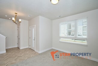 1054 W State Rd in American Fork, UT - Building Photo - Building Photo