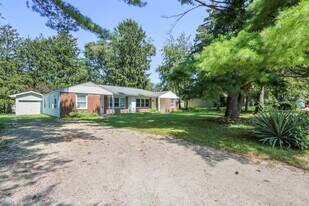 1614 W Union St in Champaign, IL - Building Photo