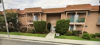 16941 Green Ln, Unit #5