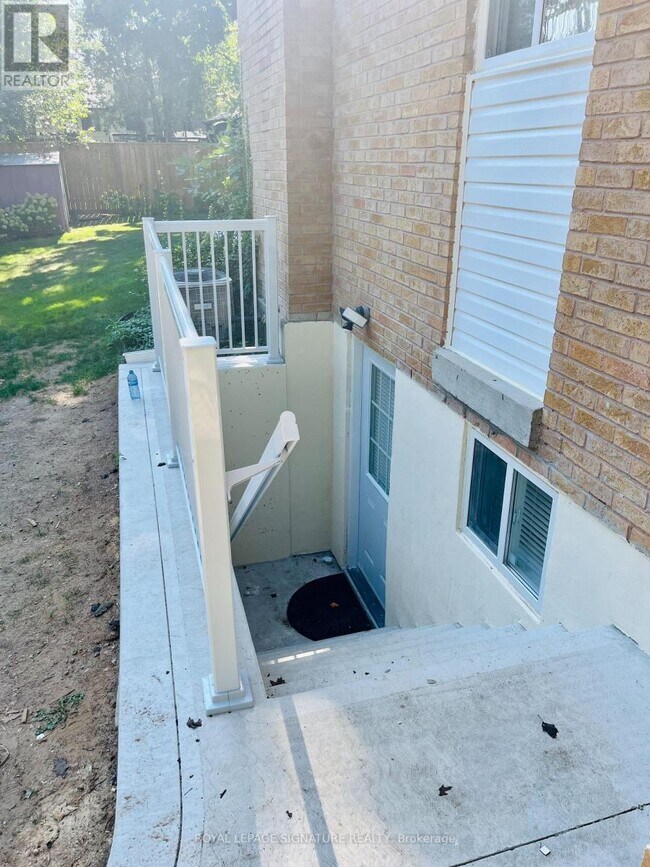 1342 Canford Crescent in Mississauga, ON - Building Photo - Building Photo