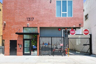 Orion 1317 Jefferson in Los Angeles, CA - Building Photo - Building Photo
