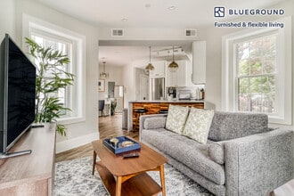 1455 W St NW, Unit 1212 in Washington, DC - Building Photo - Building Photo