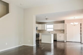 3323 Retriever Rd in Columbus, OH - Building Photo - Building Photo